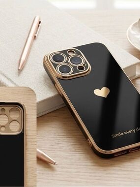 New Black and Gold IPhone 14 Case with Heart Design